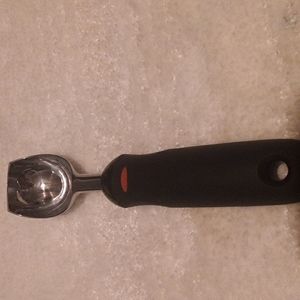 OXO Ice Cream scoop